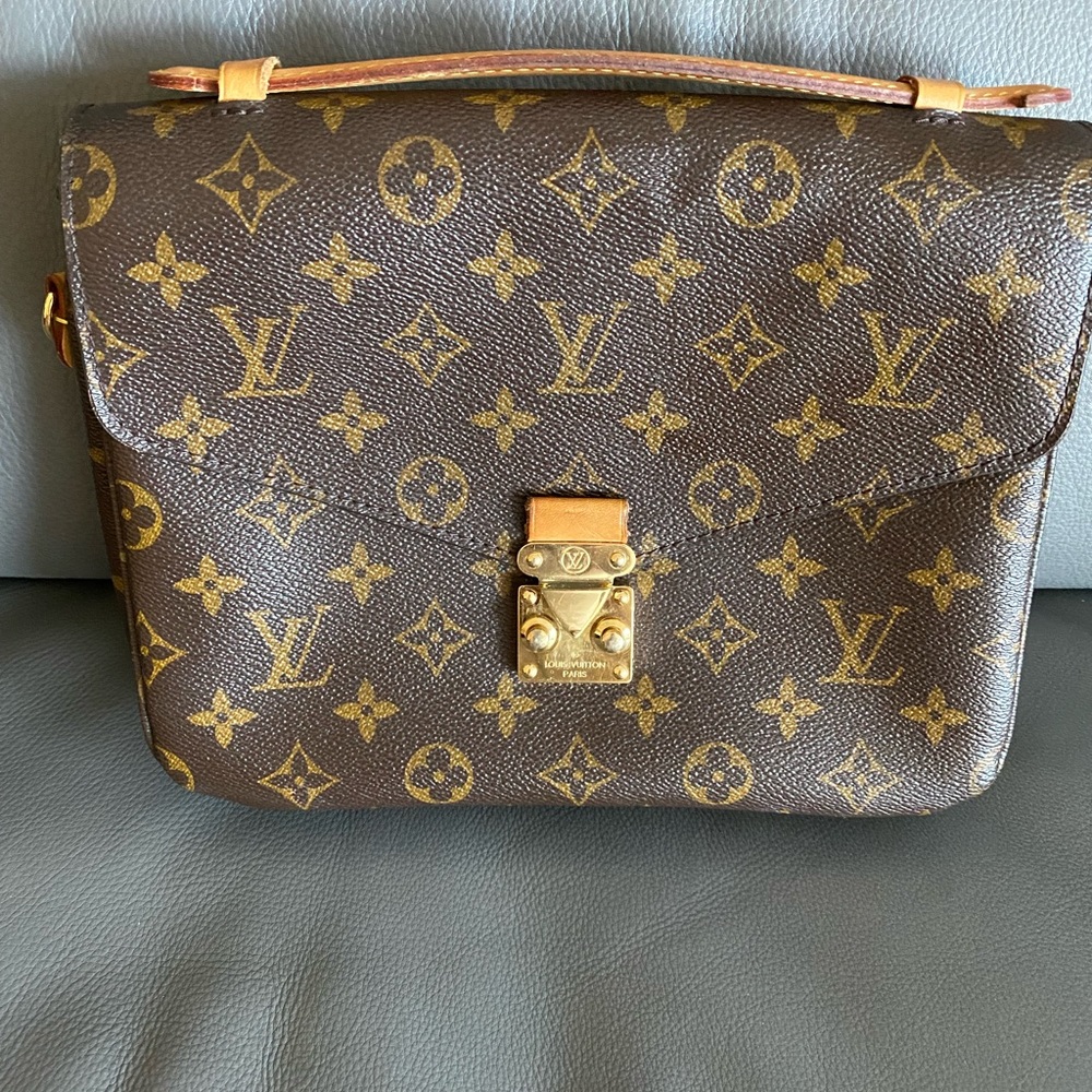 ❌SOLD❌LV POCHETTE MÉTIS , NO STRAP - Picture 1 of 13